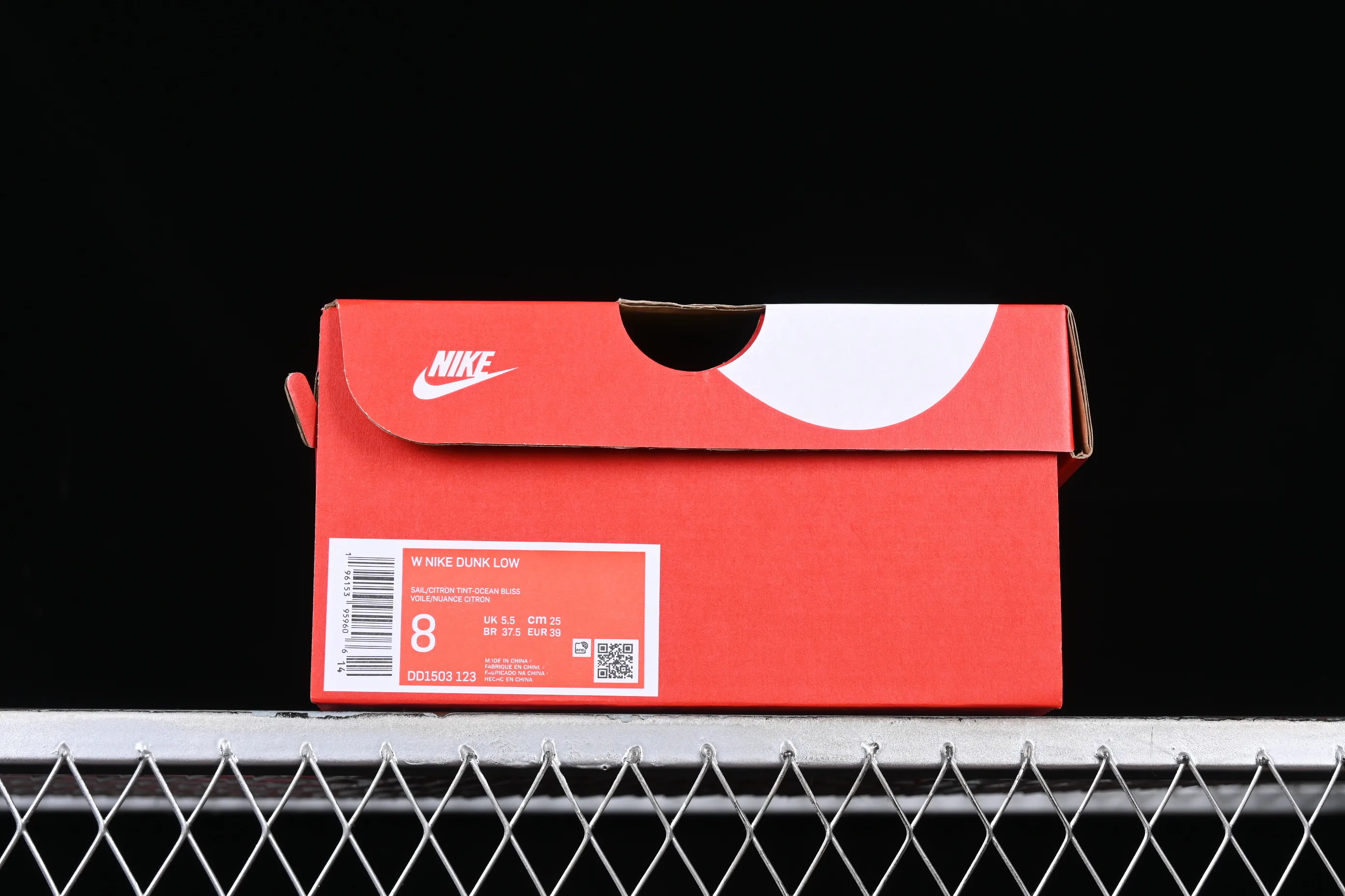All categories Nk SB Dunk series Nk SB Dunk Low low-top sneakers Nk Dunk Low milk blue customized version of deconstructed strap casual sneakers DD1503-123